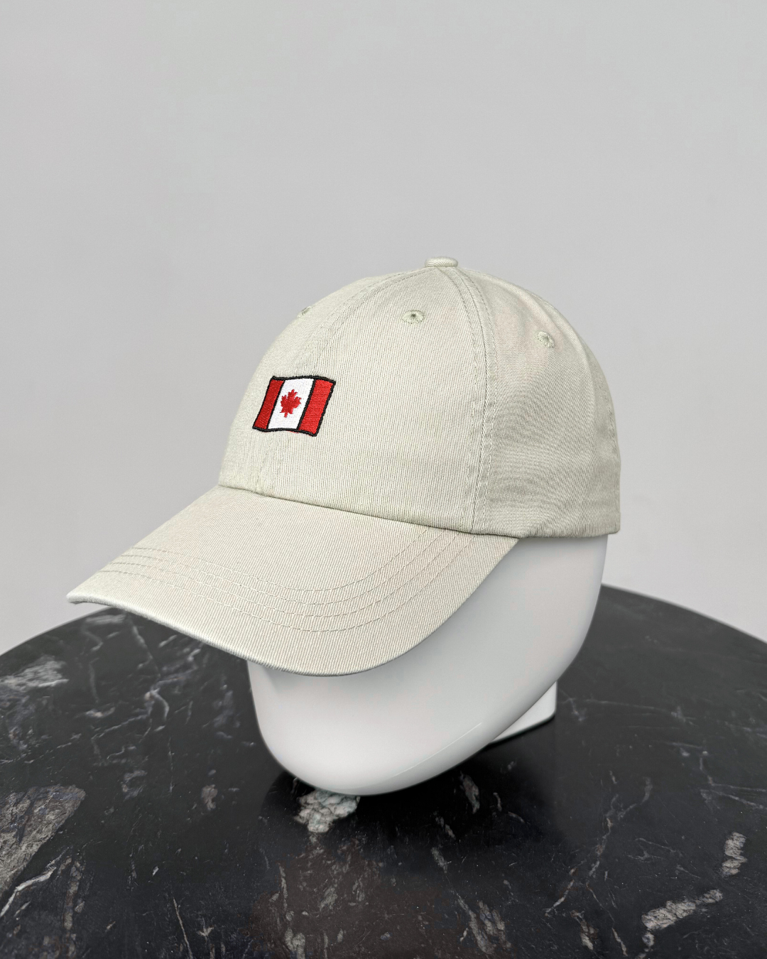 Canadian Flag Baseball Hat 🇨🇦