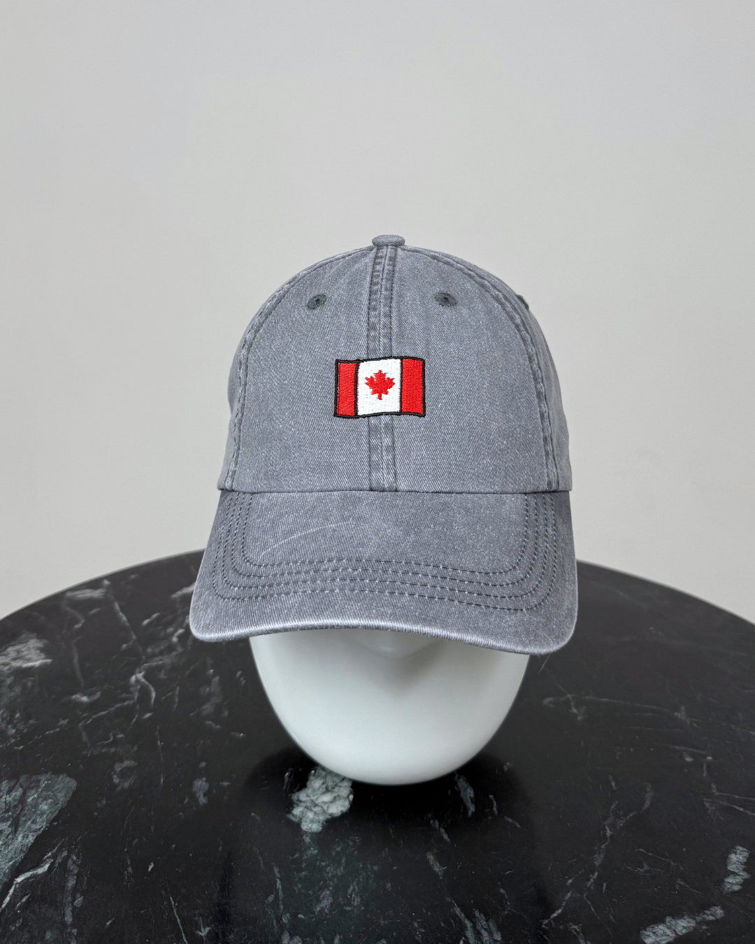 Canadian Flag Baseball Hat 🇨🇦