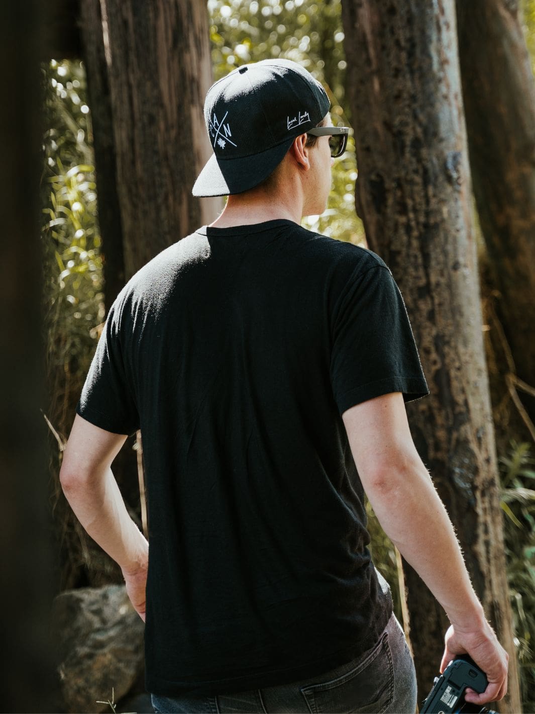 Bamboo Local Tee - Black 🇨🇦 - Local Laundry